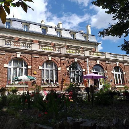 Villa Les Camelias Fontaine-lès-Vervins Екстериор снимка